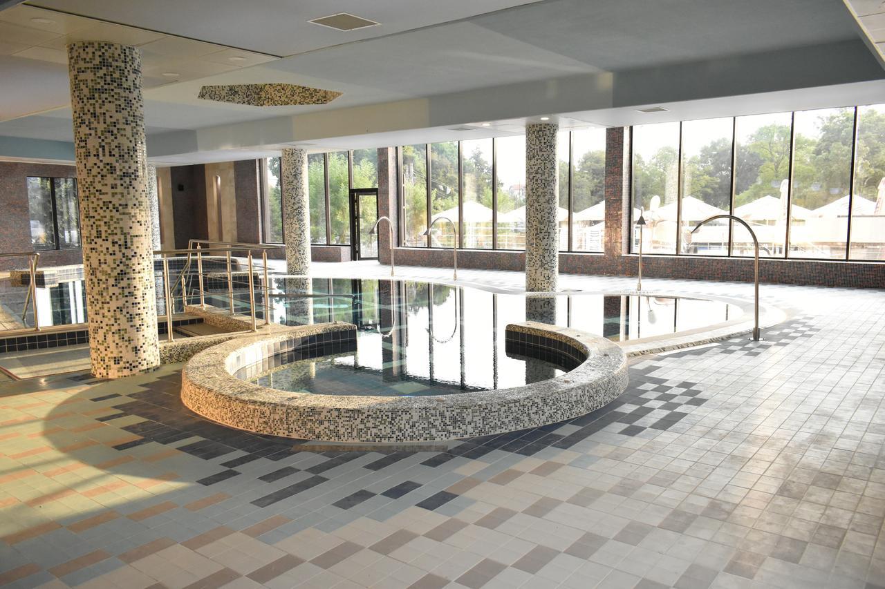 Hotel President Spa Baile Felix Bagian luar foto